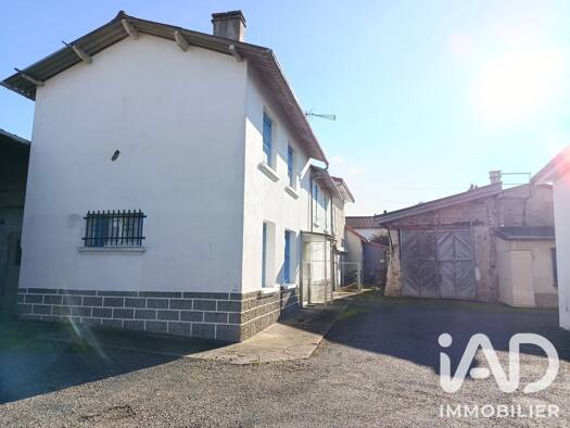 Maison à vendre 145 000 € 5 pièces 4 chambres 118 m² 56 m² de terrain Lezoux 63190