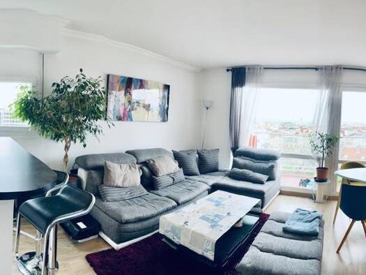 Appartement à louer 1 900 € 3 pièces 2 chambres 65 m² 10ème étage Courbevoie 92400