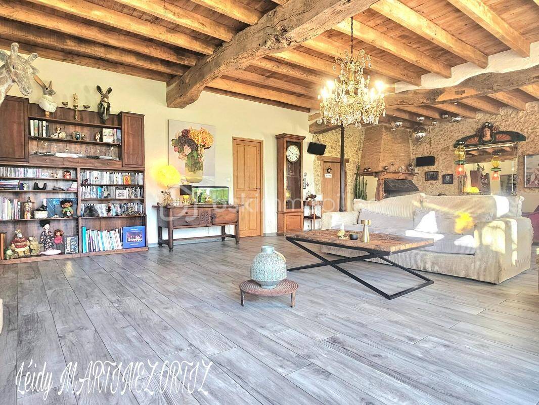Maison à vendre, 215m², VIC FEZENSAC