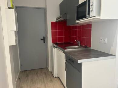 Appartement à louer 363 € 1 pièce 16 m² 2ème étage Saint Martin Périgueux 24000