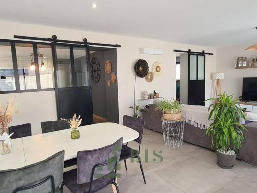 Maison à vendre 289 000 € 5 pièces 3 chambres 149 m² 571 m² de terrain Roanne 42300