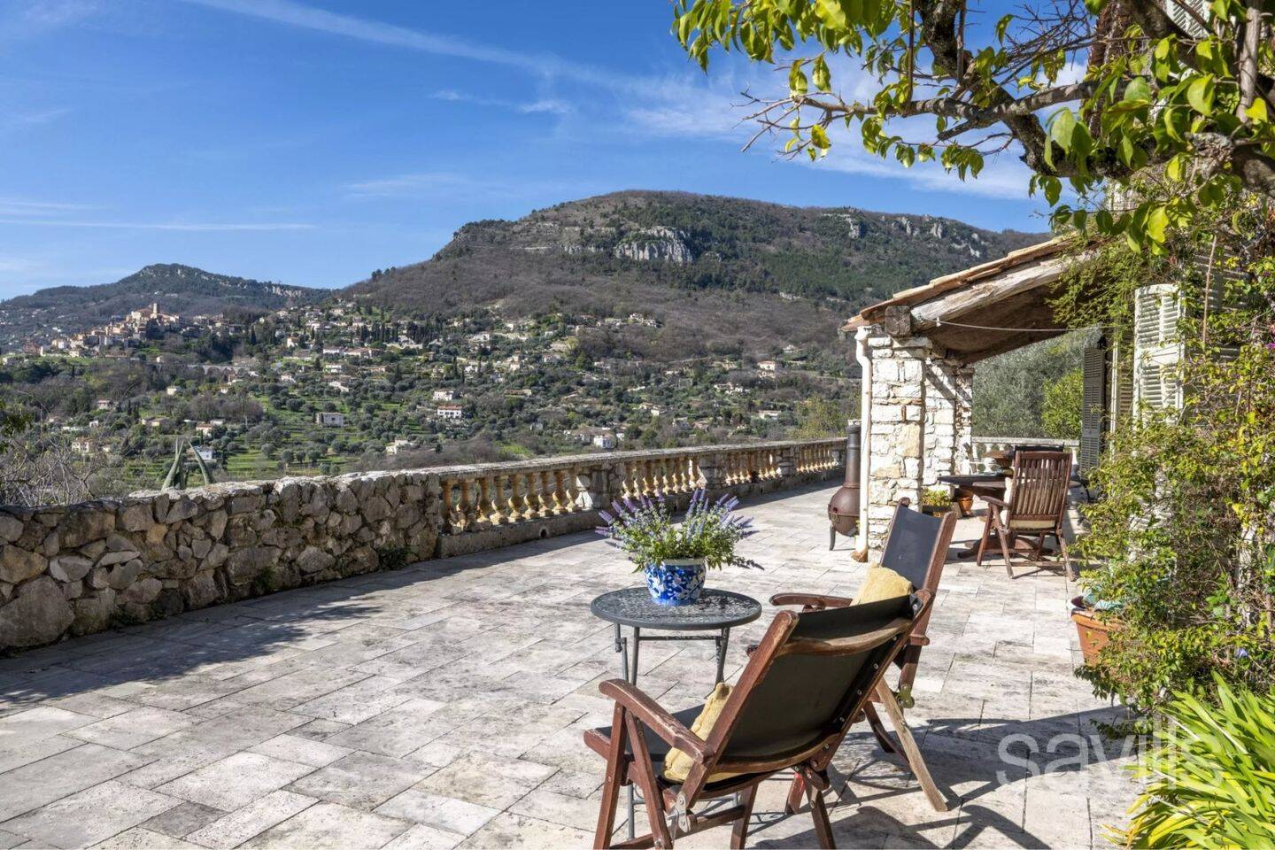Maison à vendre, 220m², TOURRETTES SUR LOUP