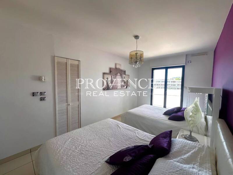 Maison à louer, 80m², MARSEILLE 6E