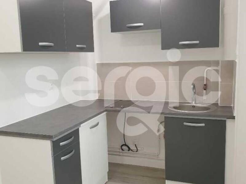 Maison à louer, 28m², PARIS 18E