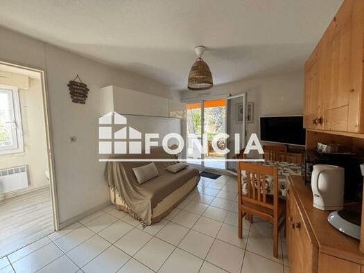Appartement à louer 500 € 1 pièce 25,24 m² Étage 1/3 Centre Bormes-les-Mimosas 83230