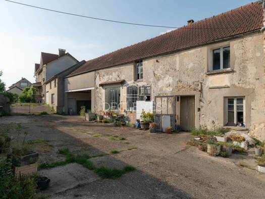 Ferme à vendre 499 000 € 4 pièces 1 chambre 184 m² Orgeval 78630