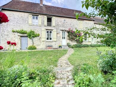 Maison à vendre 182 000 € 4 pièces 2 chambres 113 m² 1 731 m² de terrain Montmirail 51210