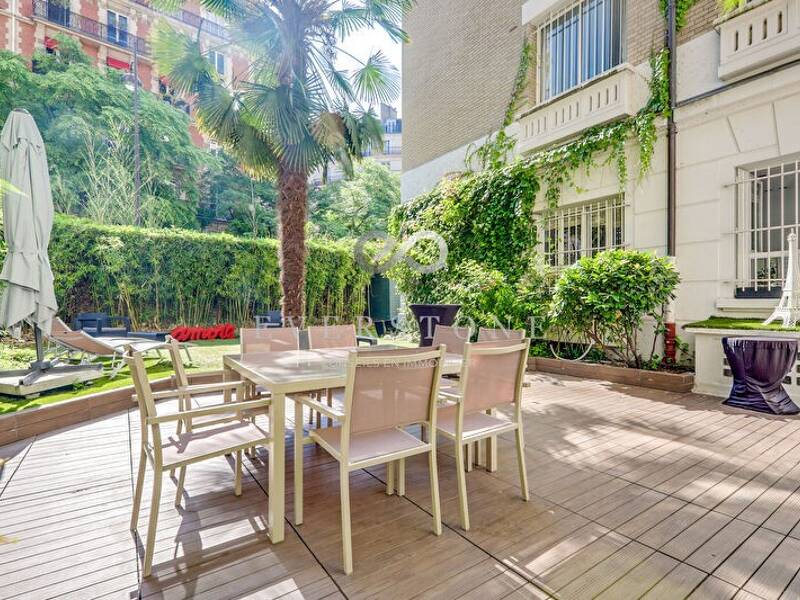 Maison à louer, 300m², PARIS 16E