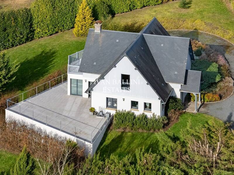 Maison à vendre, 165m², BONNEVILLE SUR TOUQUES