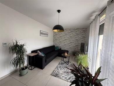 Appartement à louer 940 € 3 pièces 2 chambres 65 m² Étage 2/1 Sud Arbresle (l') 69210