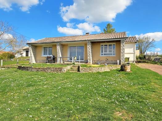 Maison de plain-pied à vendre 237 500 € 5 pièces 3 chambres 95 m² 1 342 m² de terrain Le Mérévillois 91660