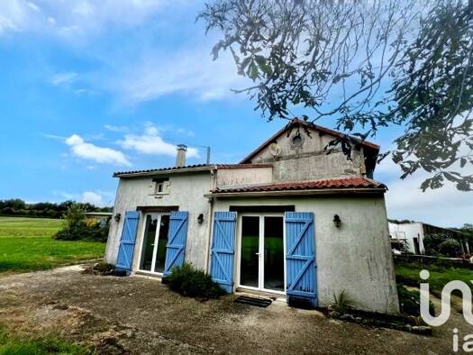 Maison à vendre 165 000 € 5 pièces 4 chambres 126 m² 867 m² de terrain Cravans 17260