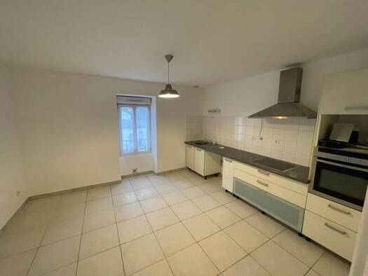 Appartement à louer 575 € 3 pièces 2 chambres 80,8 m² Étage 2/2 Le Martinet 30960