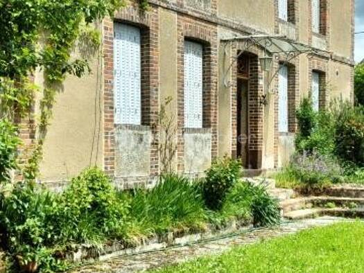 Maison à vendre 171 000 € 6 pièces 4 chambres 160 m² 960 m² de terrain Beauvoir 89240