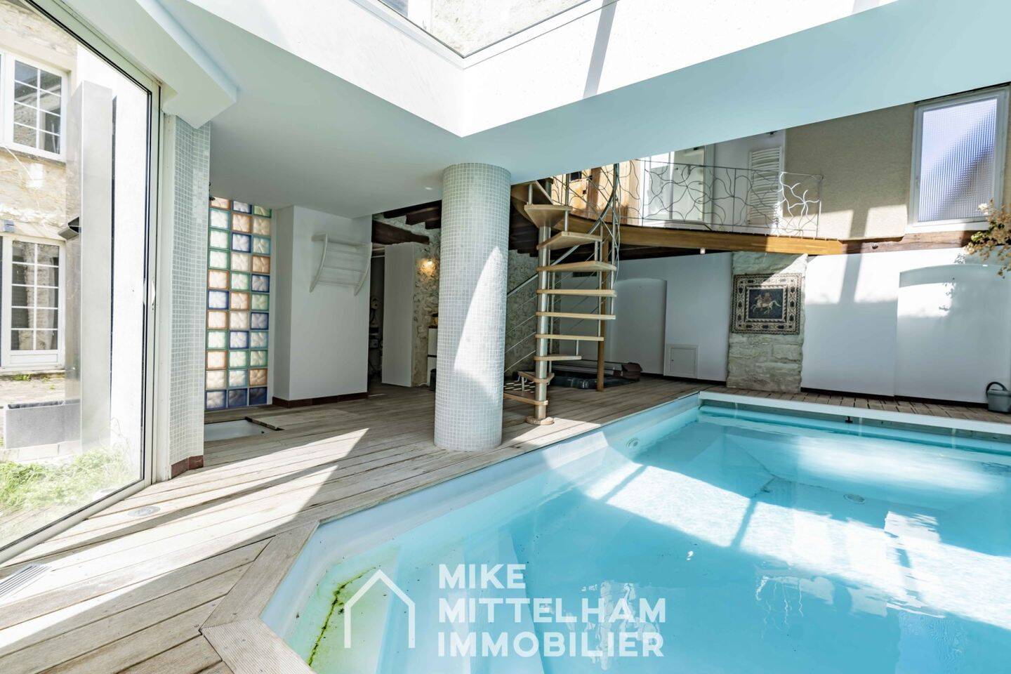Maison à vendre, 360m², NEAUPHLE LE CHATEAU