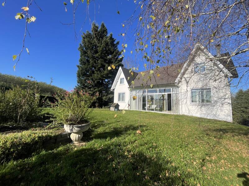 Maison à vendre, 180m², LADIGNAC SUR RONDELLES