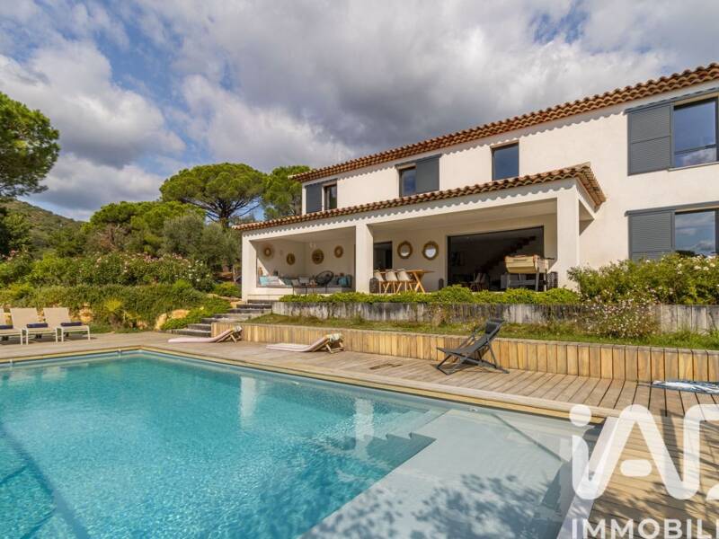Maison à vendre, 198m², GRIMAUD