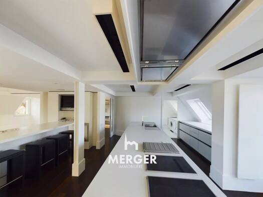 Duplex à vendre 1 185 000 € 6 pièces 3 chambres 272,2 m² Étage 2/2 Robertsau Centre Strasbourg 67000