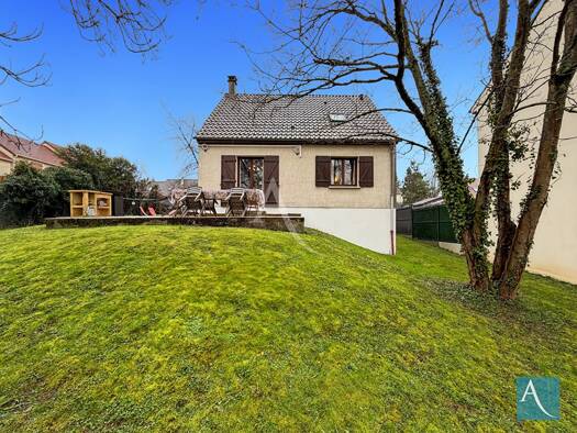 Maison à vendre 294 335 € 5 pièces 3 chambres 91 m² 809 m² de terrain Égly 91520