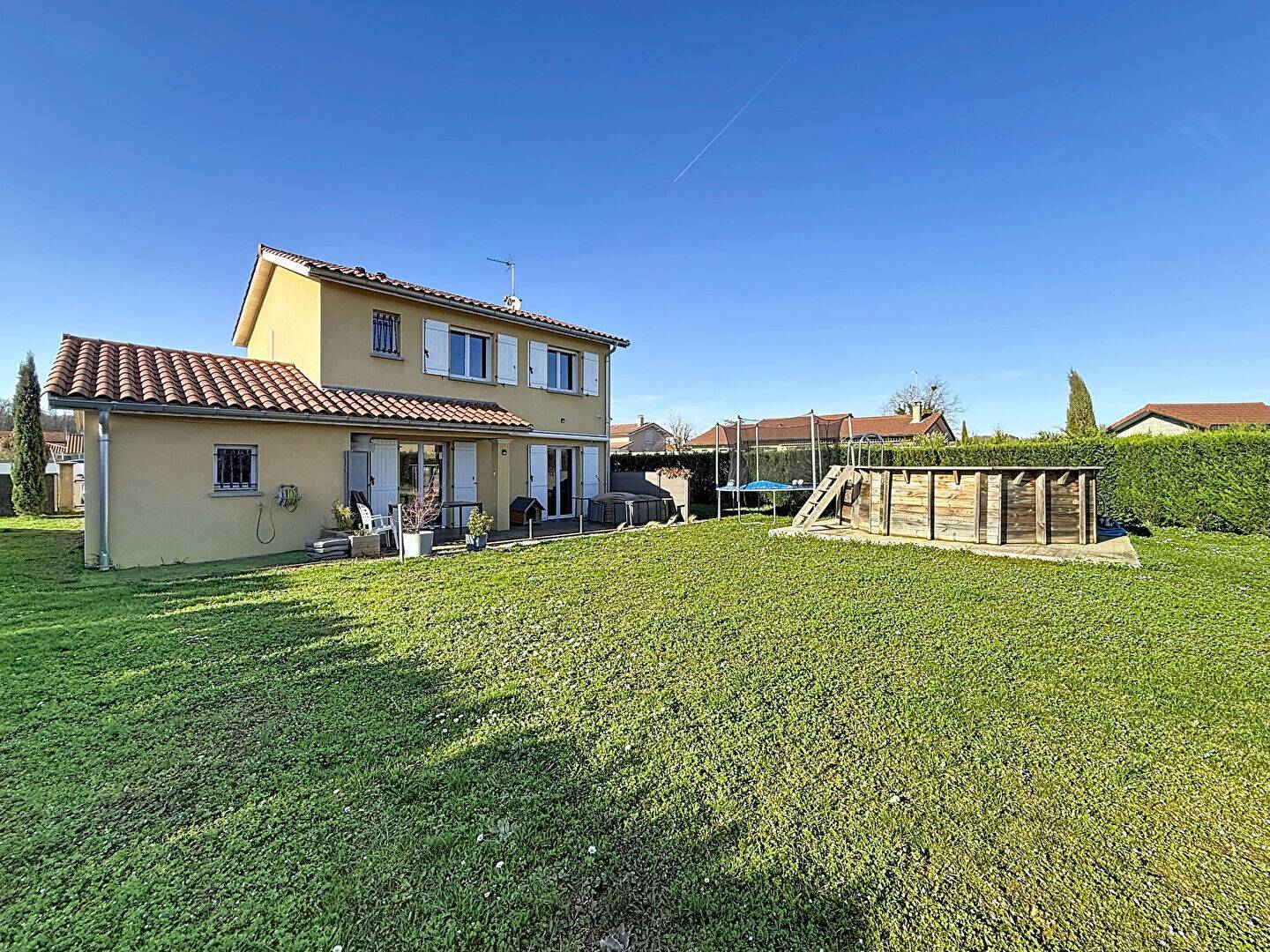 Maison à vendre, 105m², VILLIEU LOYES MOLLON