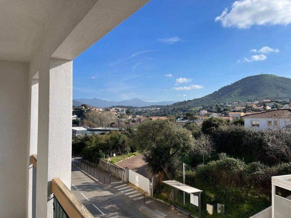 Maison à louer, 64m², AJACCIO