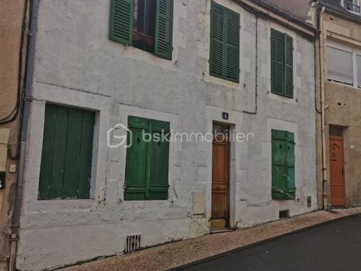 Immeuble à vendre 135 000 € 180 m² Saint Genest-La Butte Nevers 58000