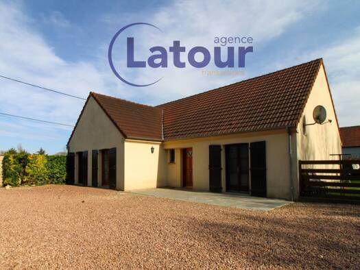 Maison de plain-pied à vendre 279 000 € 5 pièces 4 chambres 125 m² 1 500 m² de terrain Écluzelles 28500