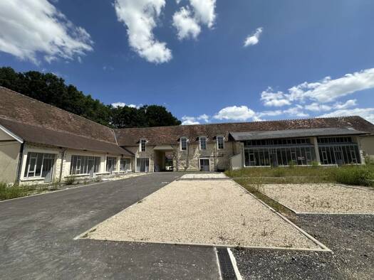 Local commercial à vendre 148 000 € 67,47 m² de surface de vente Belle-Église 60540
