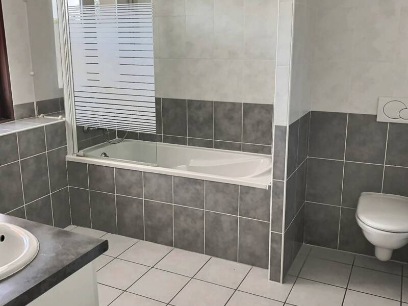 Maison à louer, 49m², BRENTHONNE