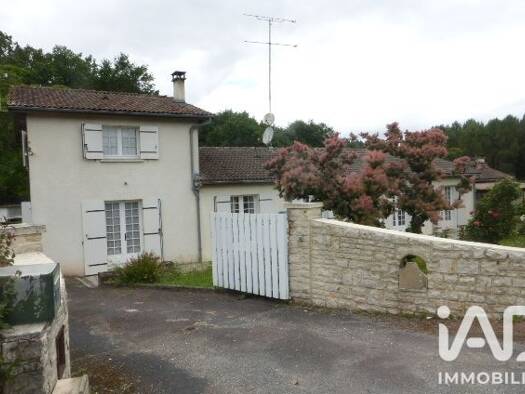 Maison à vendre 189 500 € 8 pièces 4 chambres 185 m² 2 500 m² de terrain Saint-Martin-d'Ary 17270