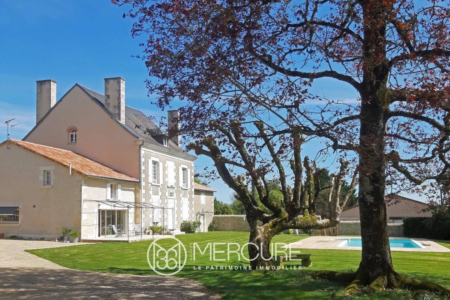 Maison à vendre, 350m², POITIERS