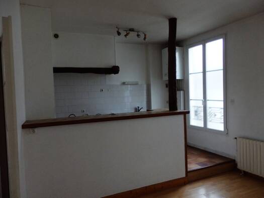 Appartement à louer 666 € 2 pièces 1 chambre 55 m² RDC Centre Est Liancourt 60140