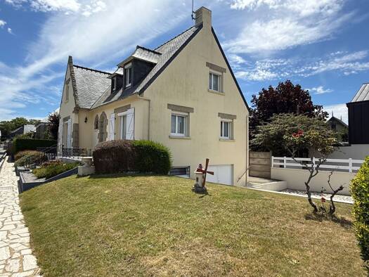 Maison à vendre 898 700 € 6 pièces 5 chambres 127 m² 681 m² de terrain Port Blanc-Saint Enogat la Malouine Dinard 35800