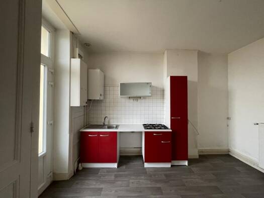 Appartement à louer 325 € 1 pièce 37 m² 1er étage dès le 03/09/2025 Hors Centre Ville Le Coteau 42120