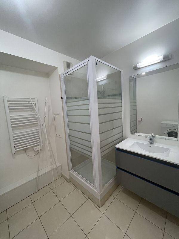 Maison à louer, 27m², COURBEVOIE