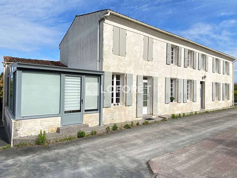 Maison à vendre, 233m², SAINT GEORGES DES COTEAUX