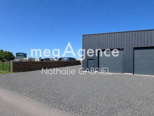 Local commercial à vendre 420 000 € 590 m² de surface de vente Angers 49000