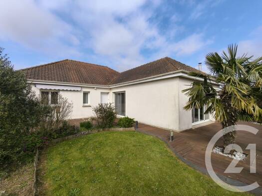 Maison de plain-pied à louer 1 000 € 5 pièces 3 chambres 116,5 m² 1 500 m² de terrain Thérouldeville 76540