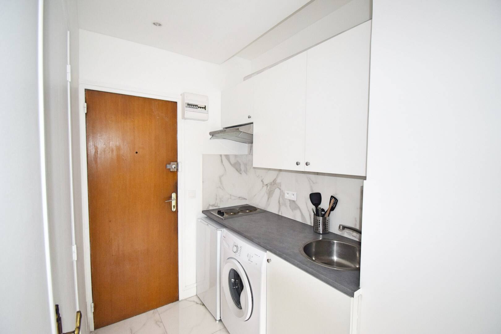 Maison à louer, 14m², LEVALLOIS PERRET