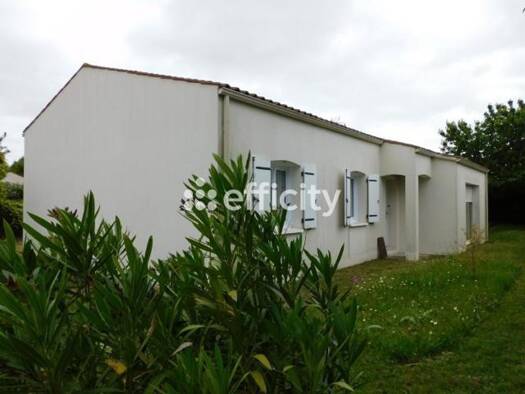 Maison de ville en viager occupé Bouquet 82 400 € 4 pièces 3 chambres 98,5 m² 600 m² de terrain Saint-Sulpice-de-Royan 17200