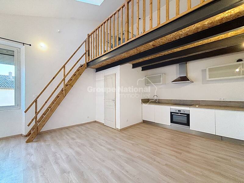 Maison à louer, 40m², NOVES