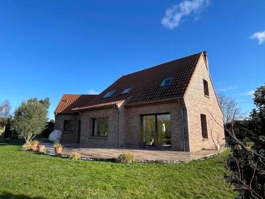 Maison à vendre 532 560 € 8 pièces 4 chambres 174 m² 1 535 m² de terrain Lorgies 62840