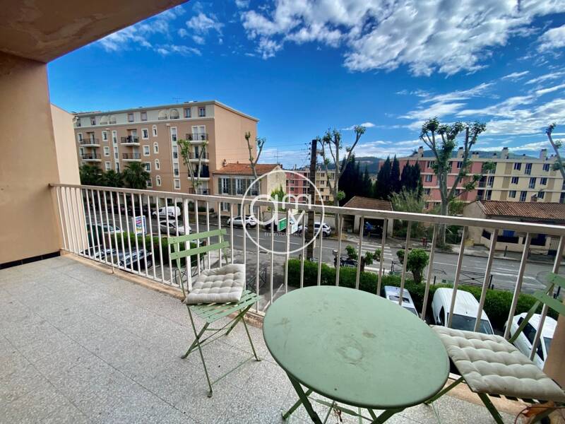 Maison à louer, 30m², HYERES