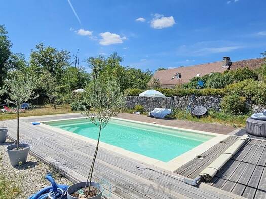 Maison à vendre 336 000 € 5 pièces 4 chambres 125 m² 3 000 m² de terrain Rocamadour 46500