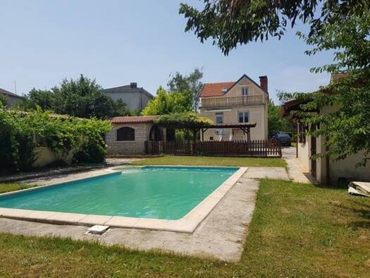 Maison à vendre 159 000 € 4 pièces 3 chambres 80 m² 1 200 m² de terrain Souillac 46200