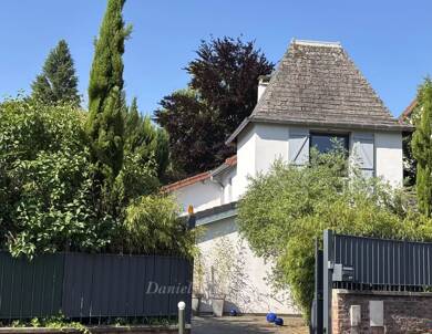 Maison à vendre 780 000 € 4 pièces 2 chambres 81,1 m² 293 m² de terrain Saint-Germain-en-Laye 78100