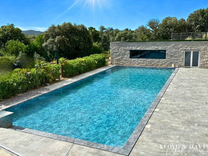 Maison à vendre, 305m², PORTO VECCHIO