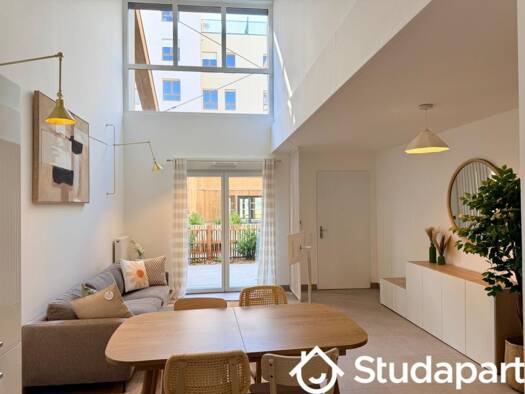 Colocation à louer 850 € 1 pièce 3 chambres 14 m² RDC République-Université Nanterre 92000