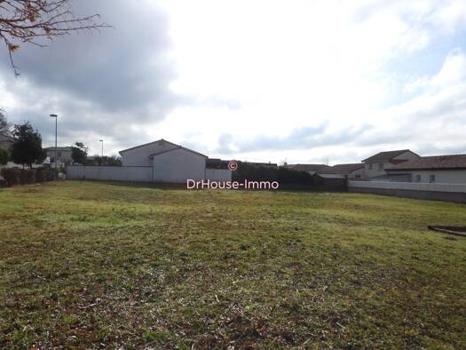 Terrain constructible viabilisé à vendre 158 025 € 640 m² de terrain Montlaur 31450