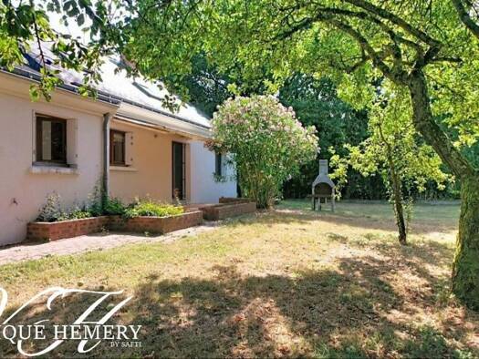 Maison à vendre 231 000 € 7 pièces 4 chambres 157 m² 916 m² de terrain Les Hauts-d'Anjou 49330